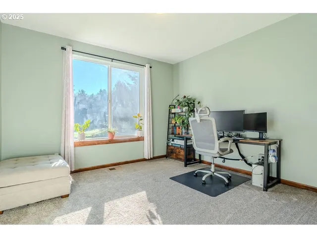 $900,000 | 25125 Southeast Lamar Lane, Eagle Creek, OR 97022