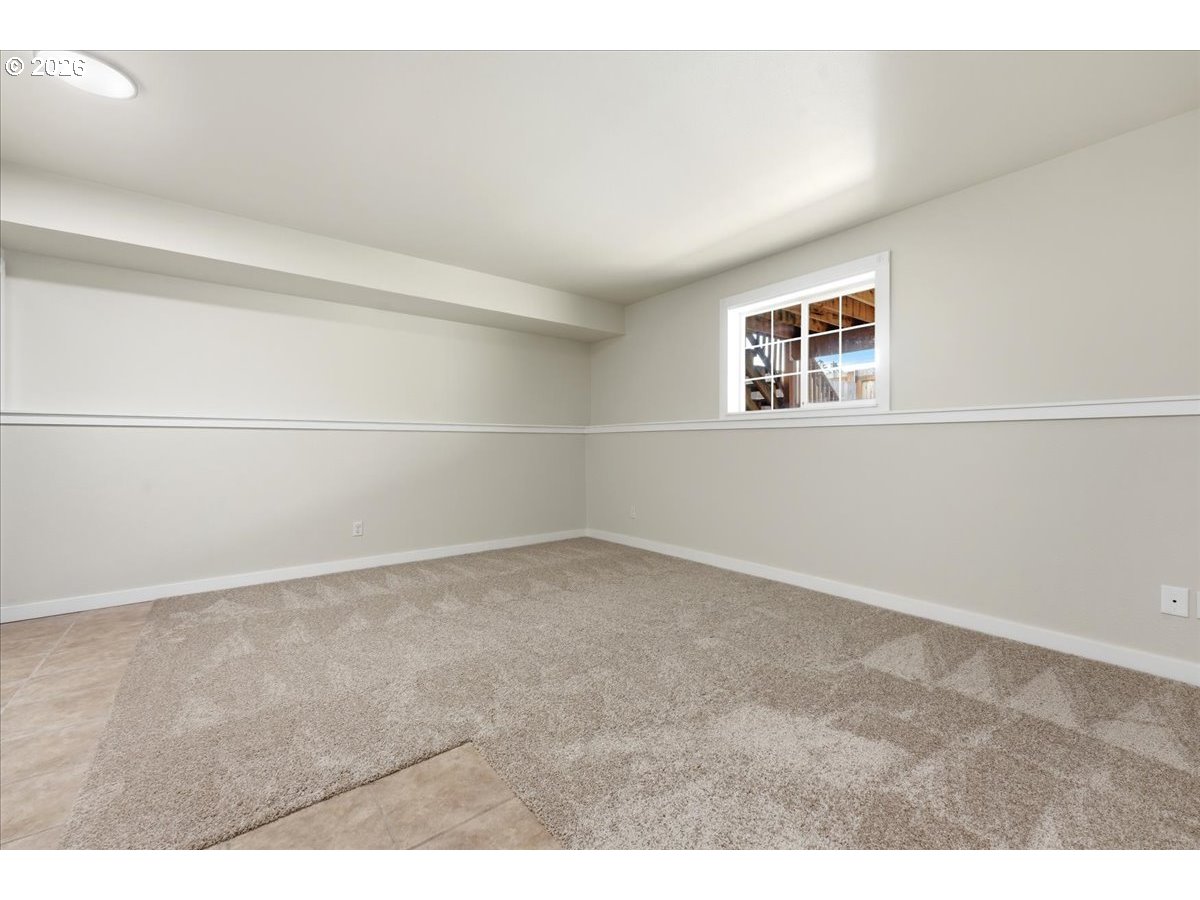 10321 Southwest Denney Road Beaverton, OR 97008 - Photo 37 of 46 Bonus Room