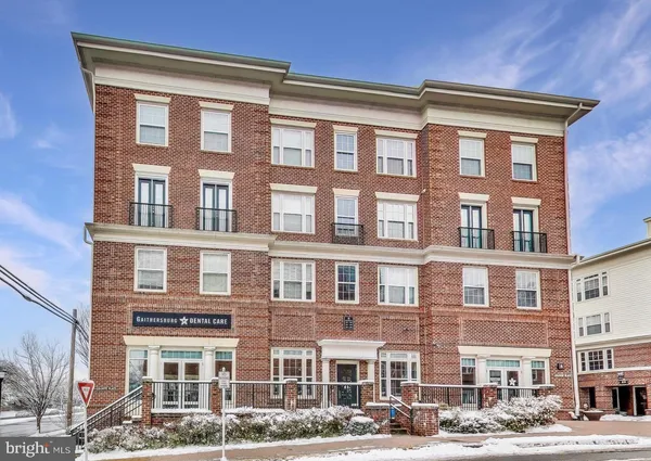 $3,000 | 8 Granite Place, Unit 461, Gaithersburg, MD 20878