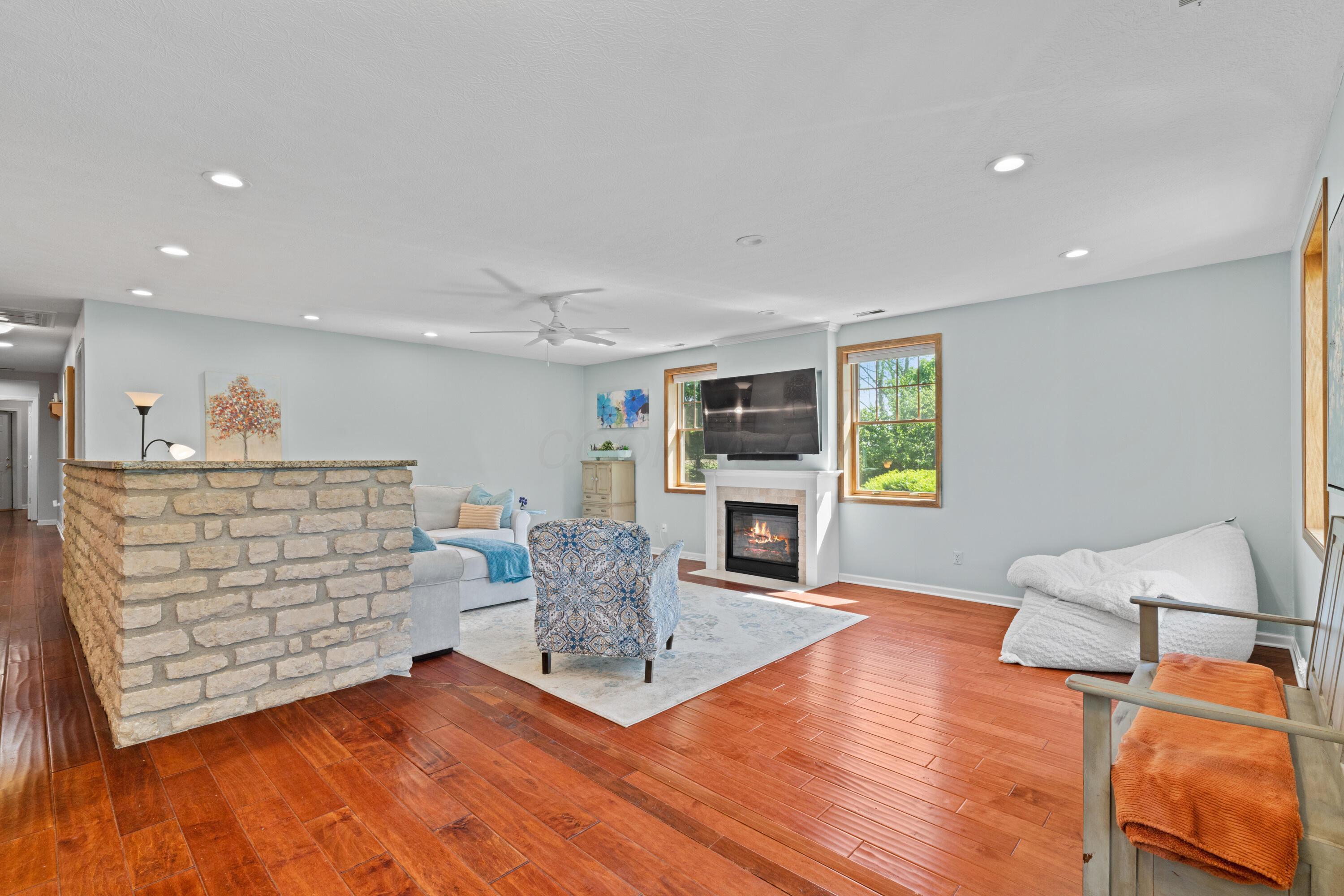 8668 Hyland-Croy Road Dublin, OH 43016 - Photo 12 of 90
