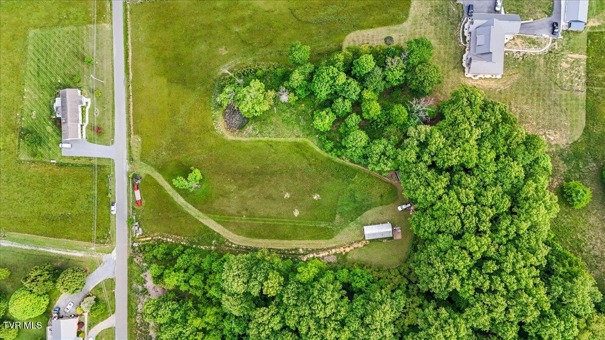 23208 Clayman Valley Road, Unit 2 Bristol, VA 24202 - Photo 9 of 20 02-DJI_20260514181700_0435_D