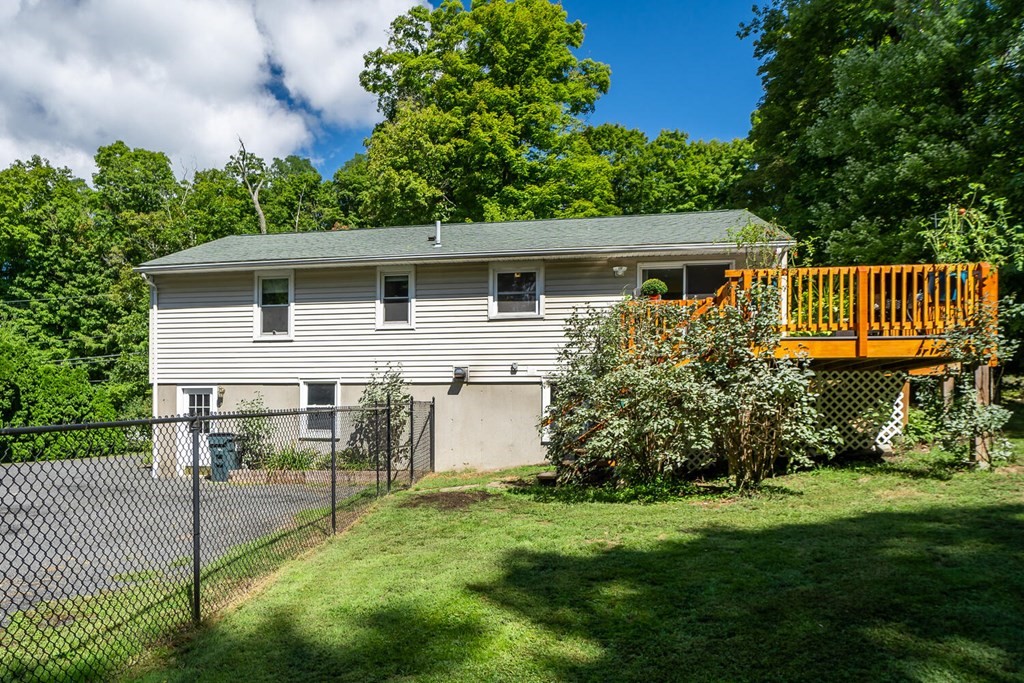 85 Bay Road Belchertown, MA 01007 - Photo 8 of 36 Gallery Image 8