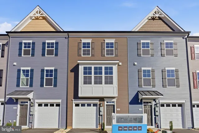 $374,990 | 226 Monteith Drive, Winchester, VA 22601
