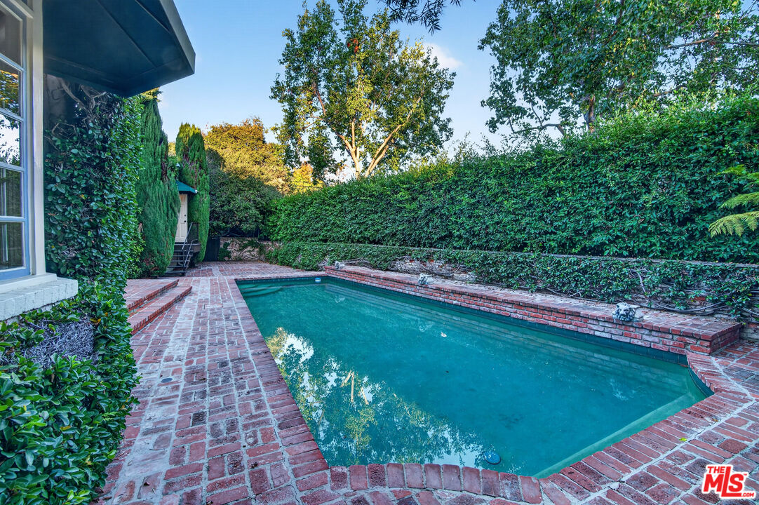 602 Foothill Road Beverly Hills, CA 90210 - Photo 48 of 61 Gallery Image 48
