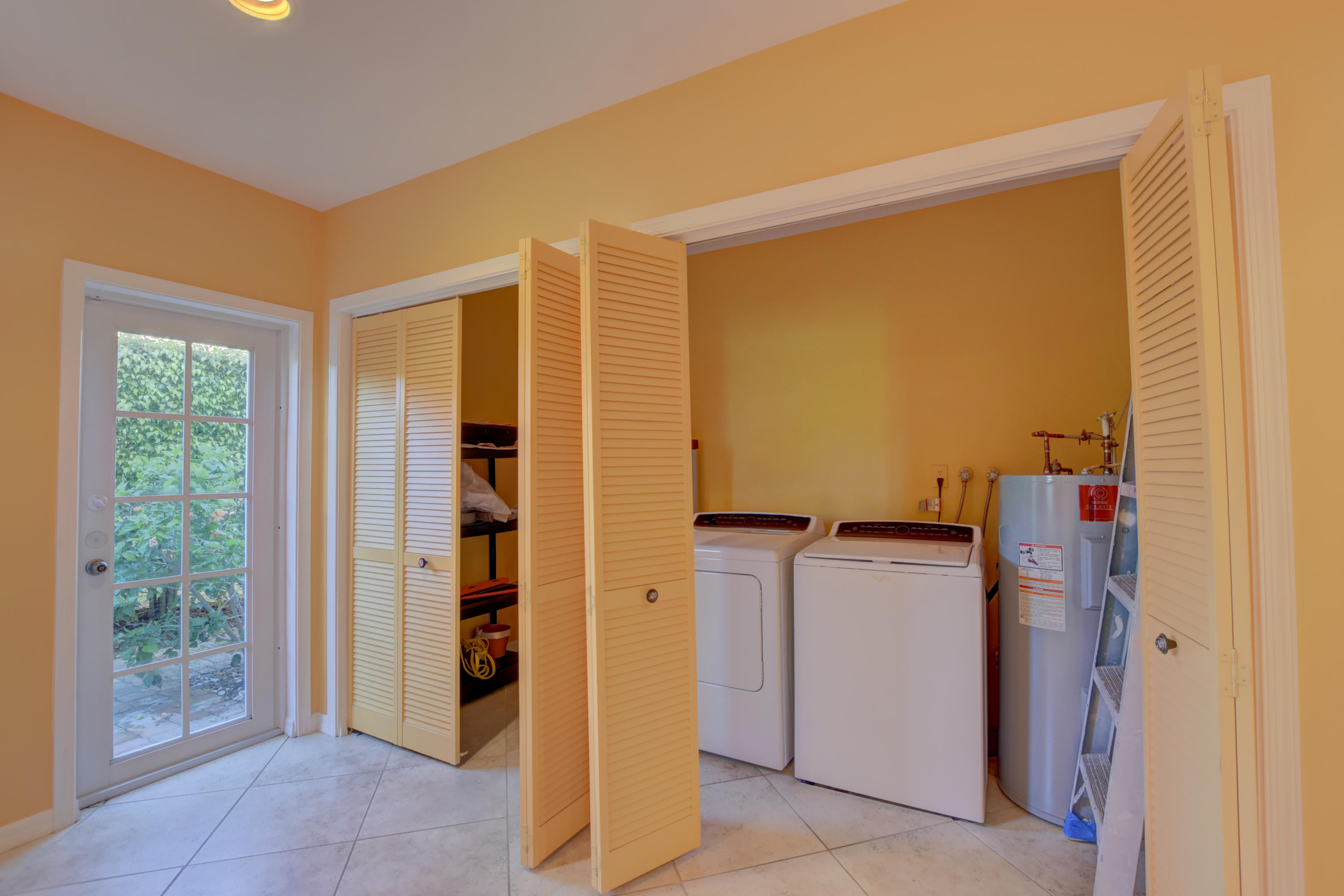 885 Northwest 7th Street Boca Raton, FL 33486 - Photo 30 of 36 laundry