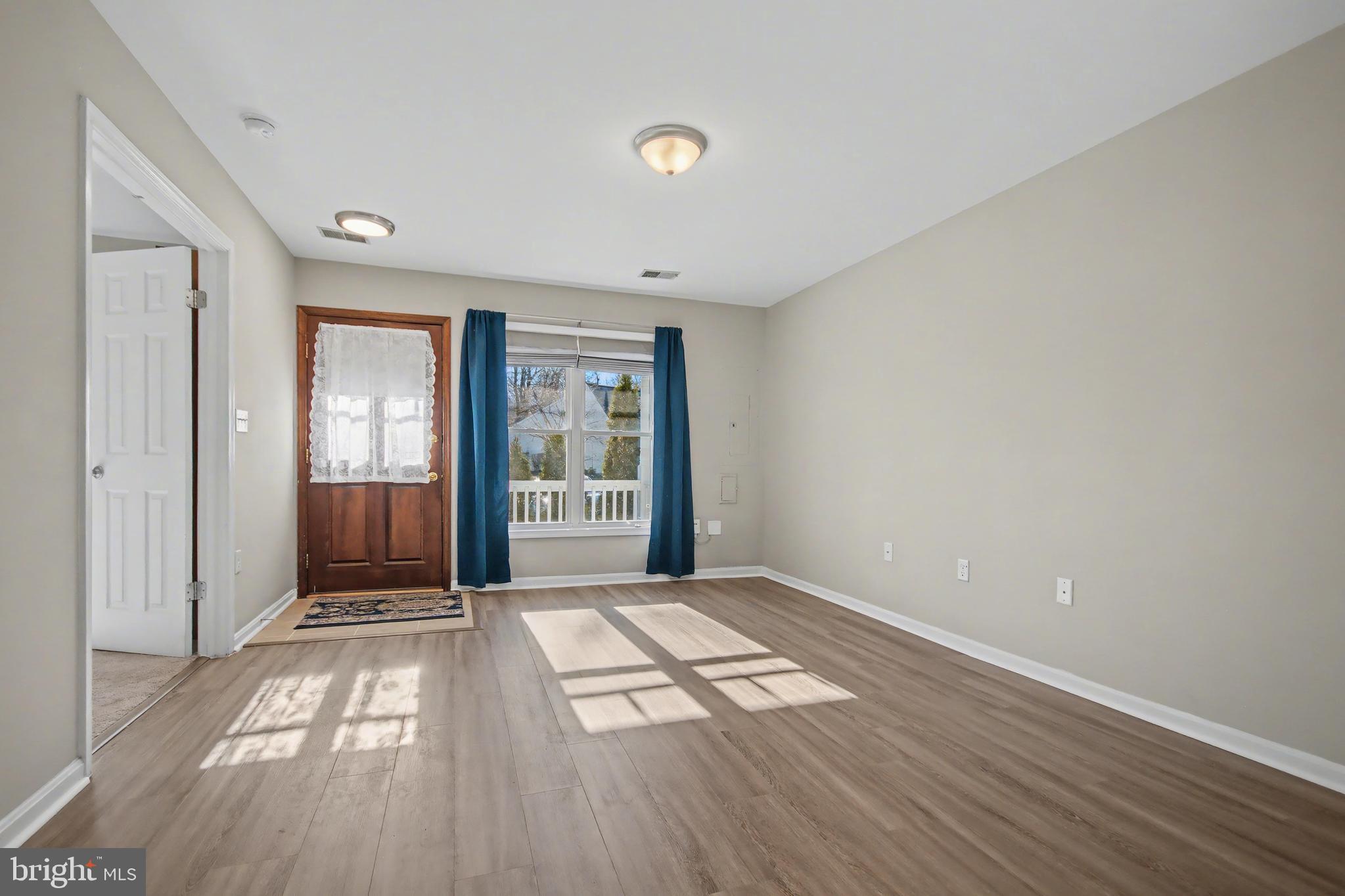 934 Riversedge Circle Annapolis, MD 21401 - Photo 3 of 19