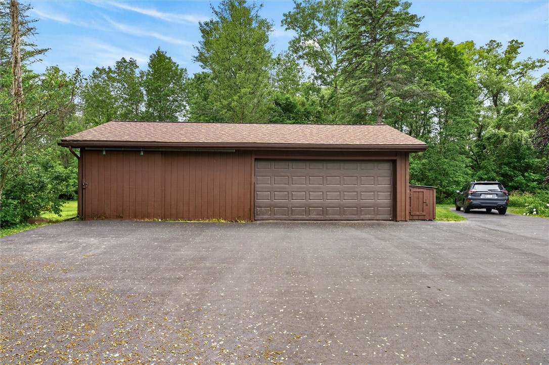 2203 Whitney Road East Perinton, NY 14450 - Photo 40 of 49