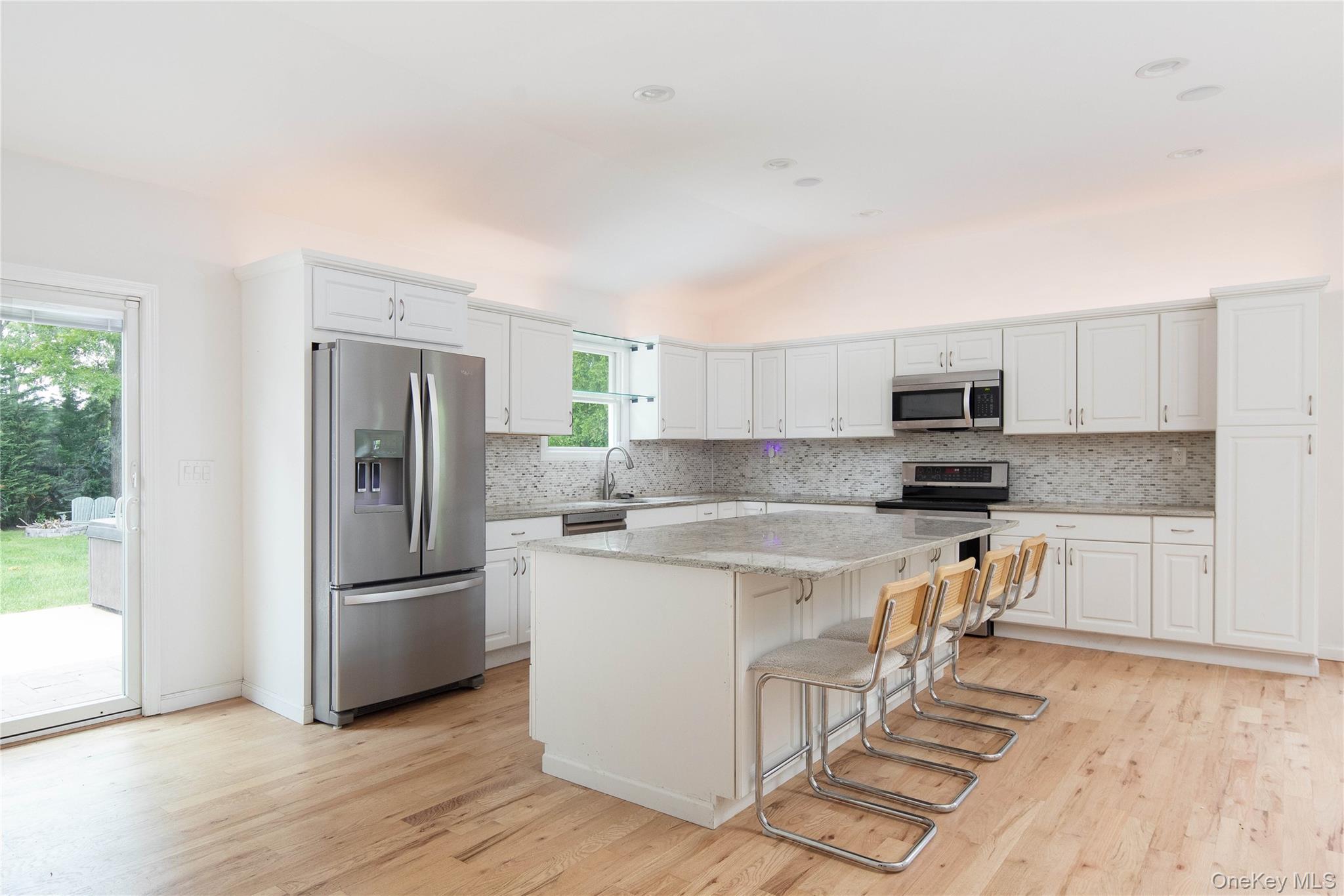 29 Matthews Drive Remsenburg, NY 11960 - Photo 6 of 23