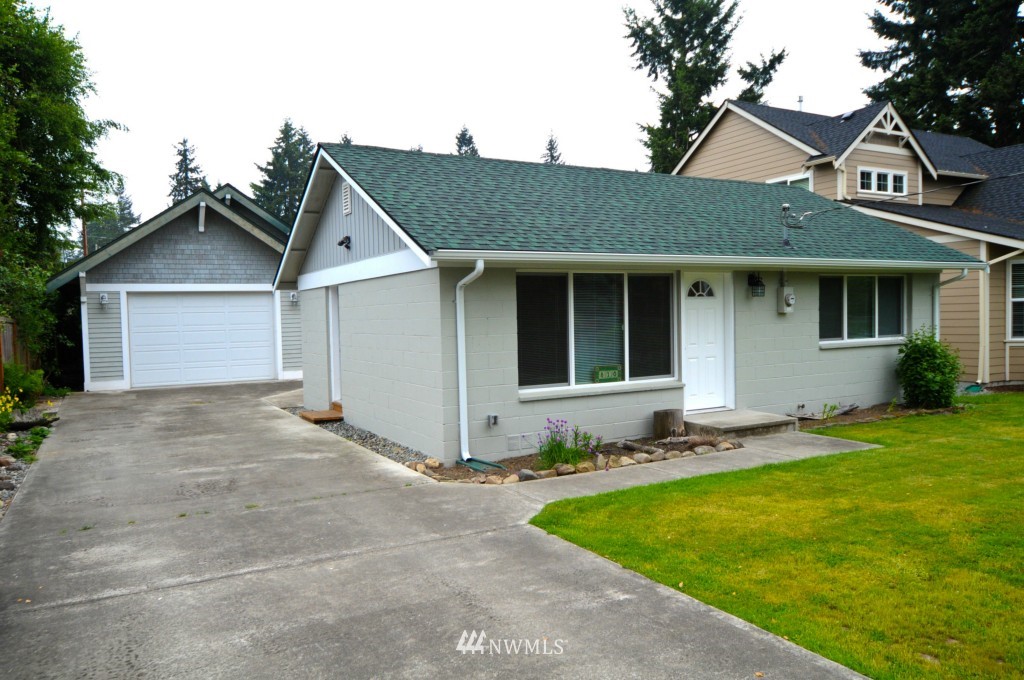 810 Queen Avenue Northeast Renton, WA 98056 - Photo 1 of 25