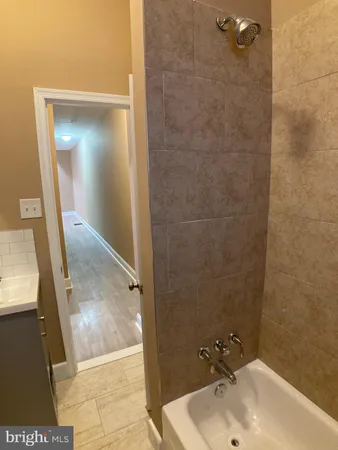 $995 | 1950 Clarence Street, Philadelphia, PA 19134