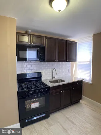 $995 | 1950 Clarence Street, Philadelphia, PA 19134