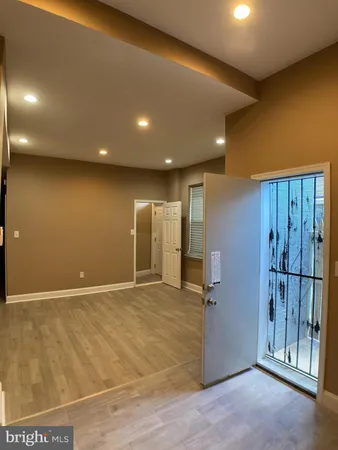 $995 | 1950 Clarence Street, Philadelphia, PA 19134