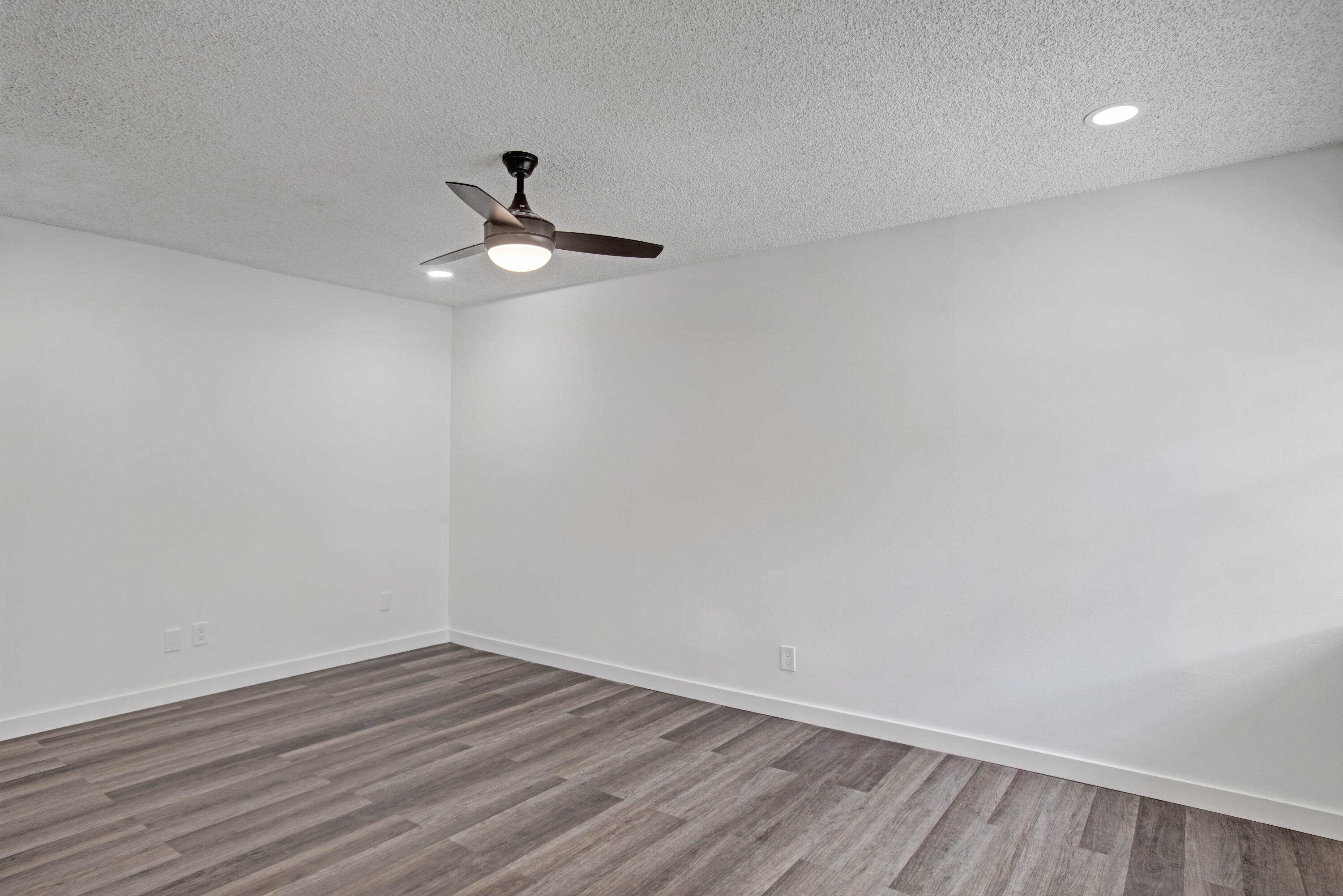 340 Northwest 19th Street, Unit 203 Boca Raton, FL 33432 - Photo 9 of 22 51A319E5-5424-4147-BC62-3507D54171AD