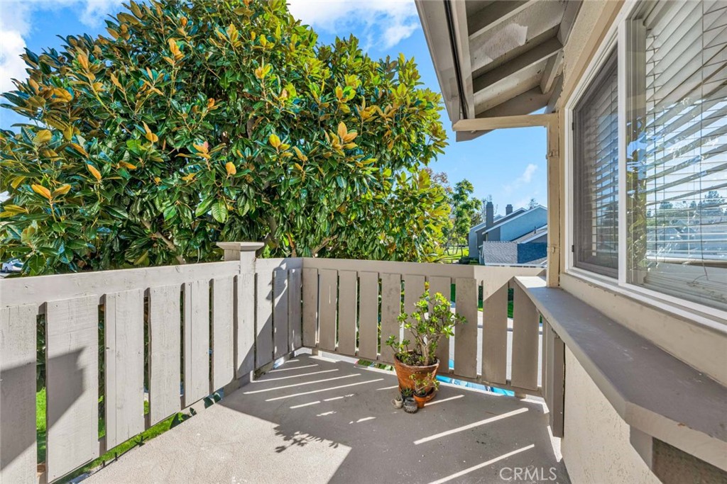 38 Windjammer, Unit 20 Irvine, CA 92614 - Photo 16 of 25 a view of outdoor space and yard