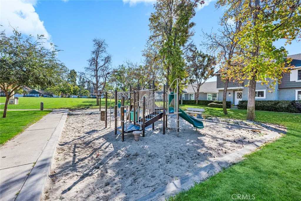 38 Windjammer, Unit 20 Irvine, CA 92614 - Photo 20 of 25 a view of a park with plants and trees