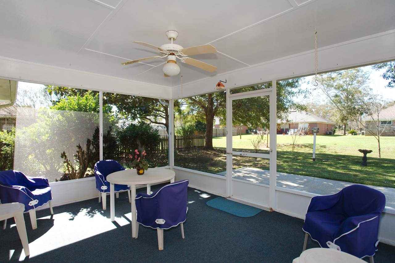 161 Pennbrooke Loop Foley, AL 36535 - Photo 31 of 37 Screened-in Porch