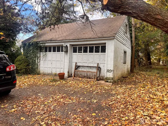 $660,000 | 8 Church Street, Middletown, NJ 07748