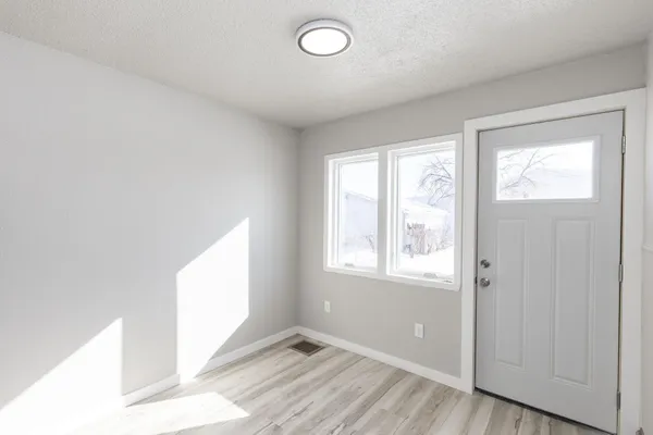 $189,000 | 1548 3rd Avenue North, Fargo, ND 58102