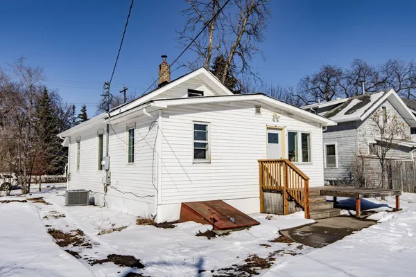 $189,000 | 1548 3rd Avenue North, Fargo, ND 58102