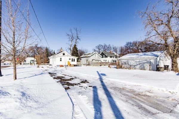 $189,000 | 1548 3rd Avenue North, Fargo, ND 58102