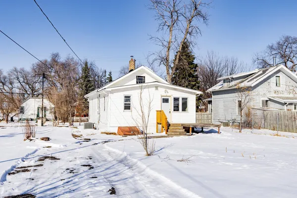 $189,000 | 1548 3rd Avenue North, Fargo, ND 58102