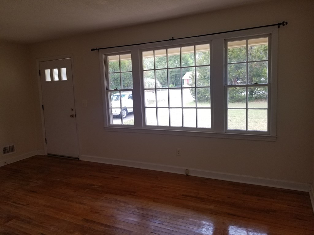 2451 Peach Orchard Road Sumter, SC 29154 - Photo 4 of 24