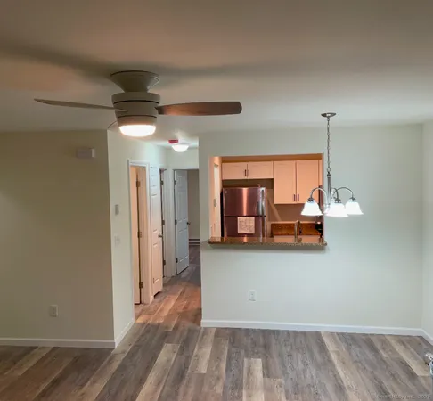 $2,000 | 8 Rose Lane, Unit 201, Danbury, CT 06811