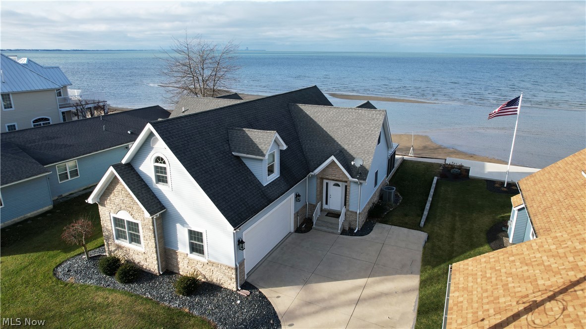 2313 East Sand Road Port Clinton, OH 43452 - Photo 1 of 28