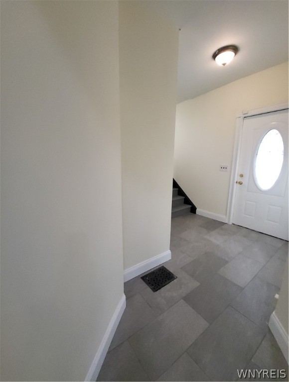 1323 West E Avenue Buffalo, NY 14213 - Photo 2 of 19 front foyer