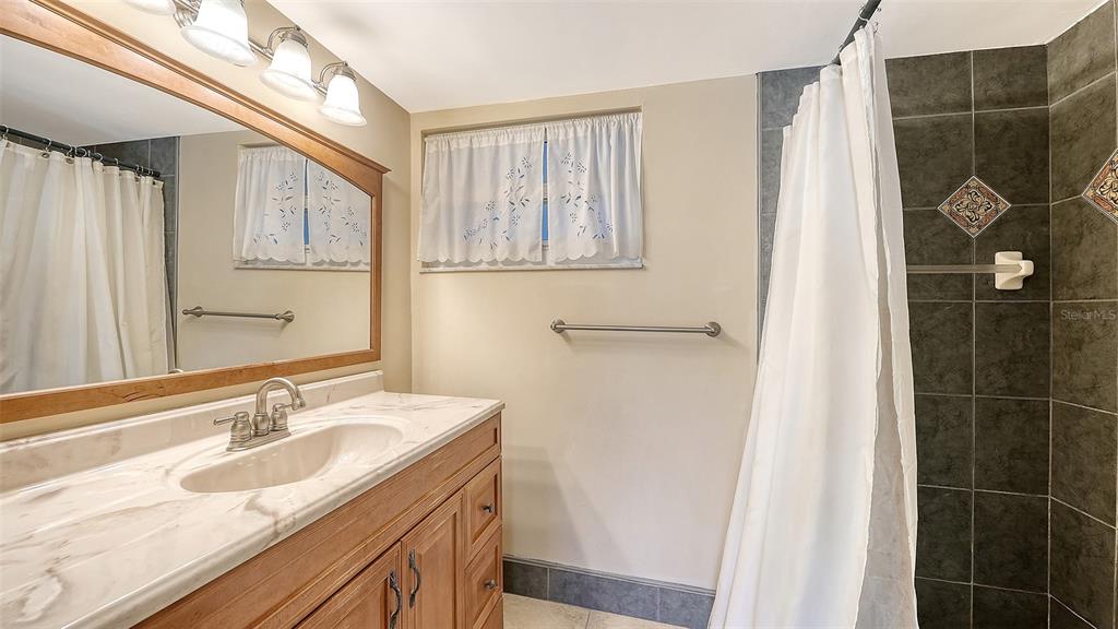 4380 Exeter Drive, Unit 101 Longboat Key, FL 34228 - Photo 26 of 81