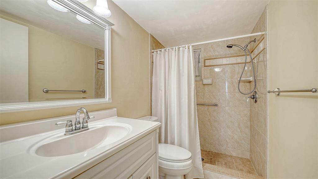 4380 Exeter Drive, Unit 101 Longboat Key, FL 34228 - Photo 31 of 81