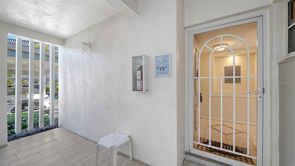 4380 Exeter Drive, Unit 101 Longboat Key, FL 34228 - Photo 8 of 81