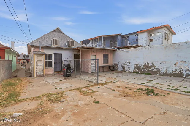 $200,000 | 1517 Yandell Drive, Unit A & B, El Paso, TX 79902