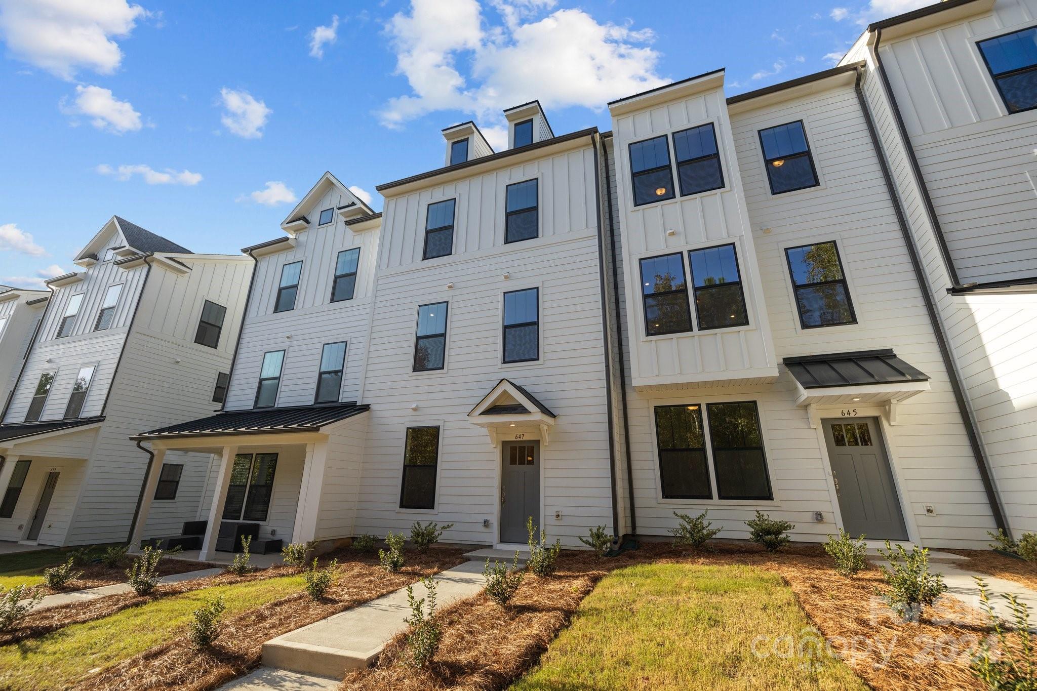 647 District Court, Unit 15 Fort Mill, SC 29708 - Photo 2 of 32 Gallery Image 2