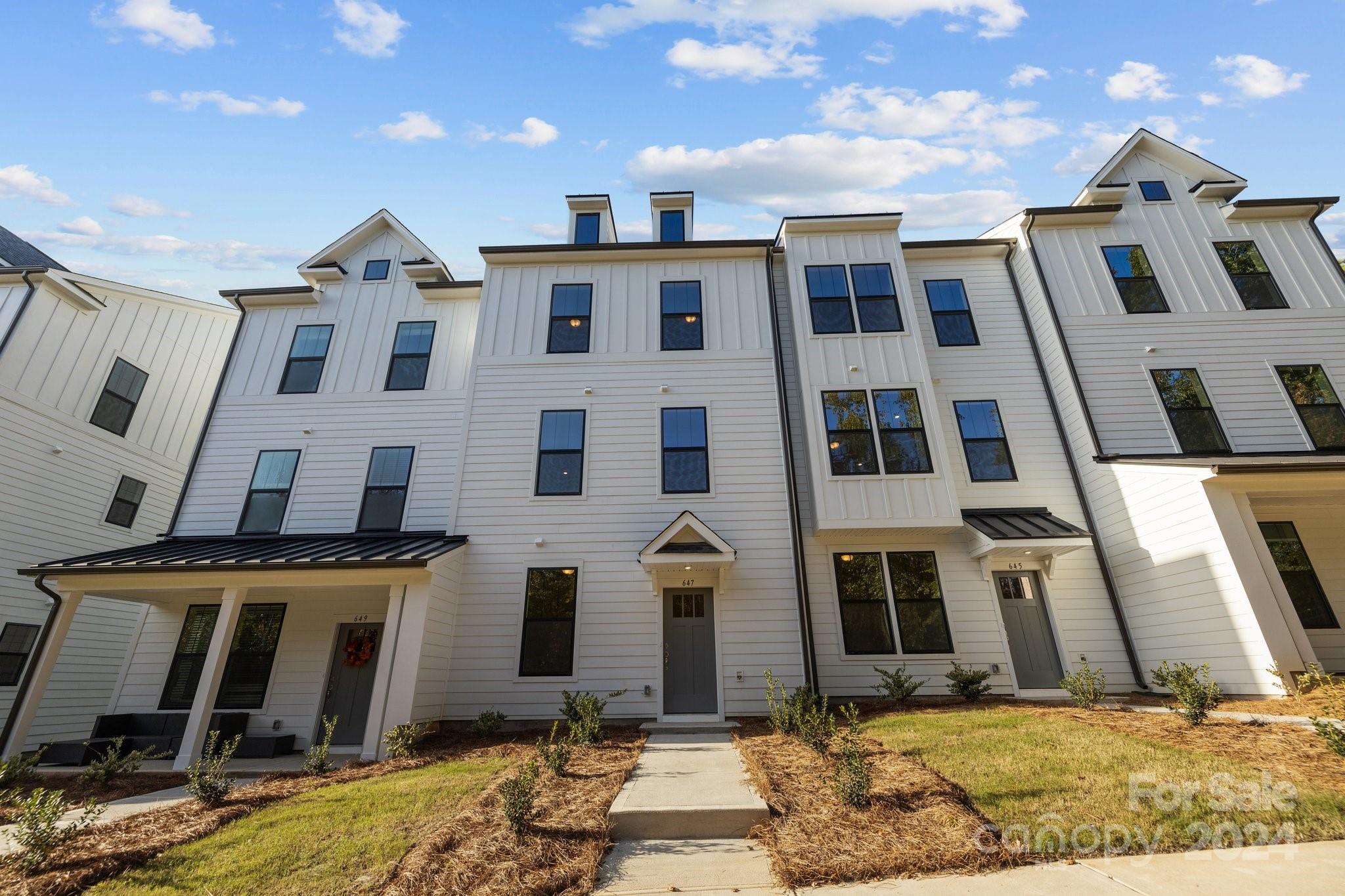 647 District Court, Unit 15 Fort Mill, SC 29708 - Photo 3 of 32 Gallery Image 3