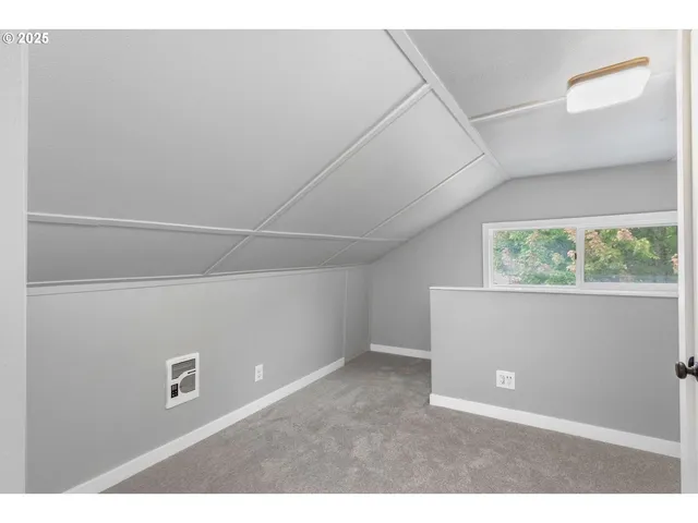 $729,900 | 35706 Northwest 14th Avenue, La Center, WA 98629