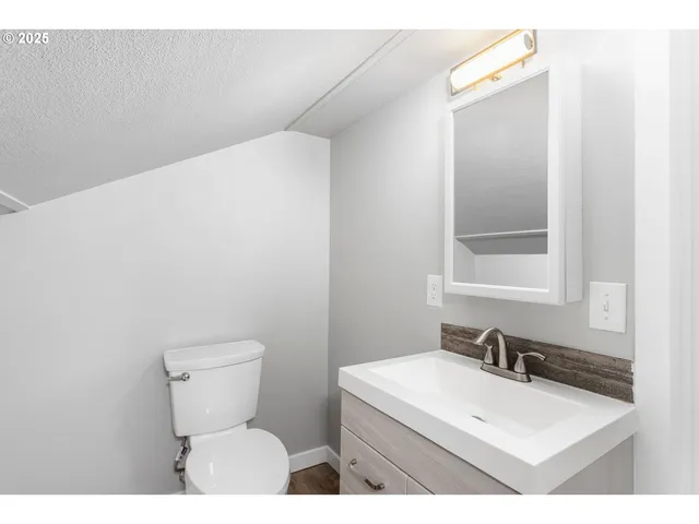 $729,900 | 35706 Northwest 14th Avenue, La Center, WA 98629