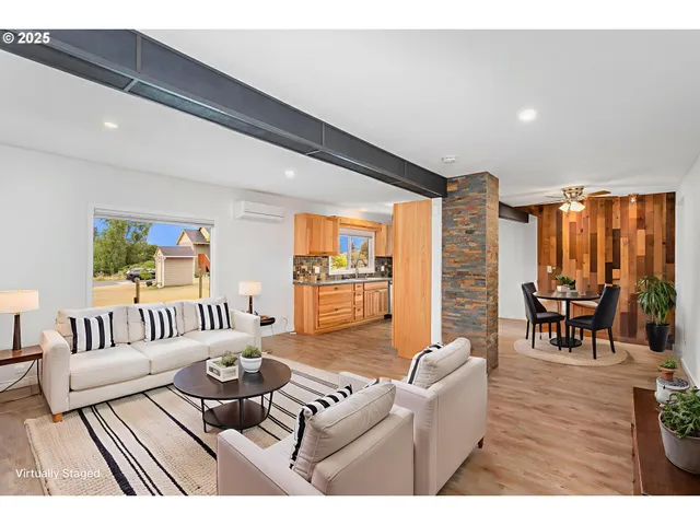 $729,900 | 35706 Northwest 14th Avenue, La Center, WA 98629