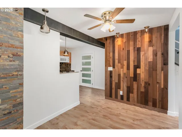 $729,900 | 35706 Northwest 14th Avenue, La Center, WA 98629