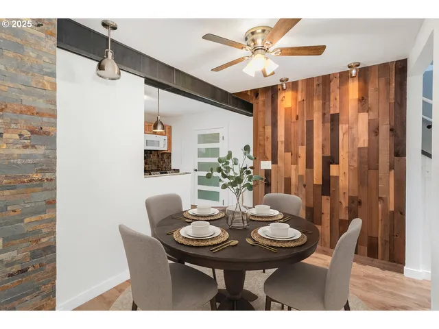 $729,900 | 35706 Northwest 14th Avenue, La Center, WA 98629