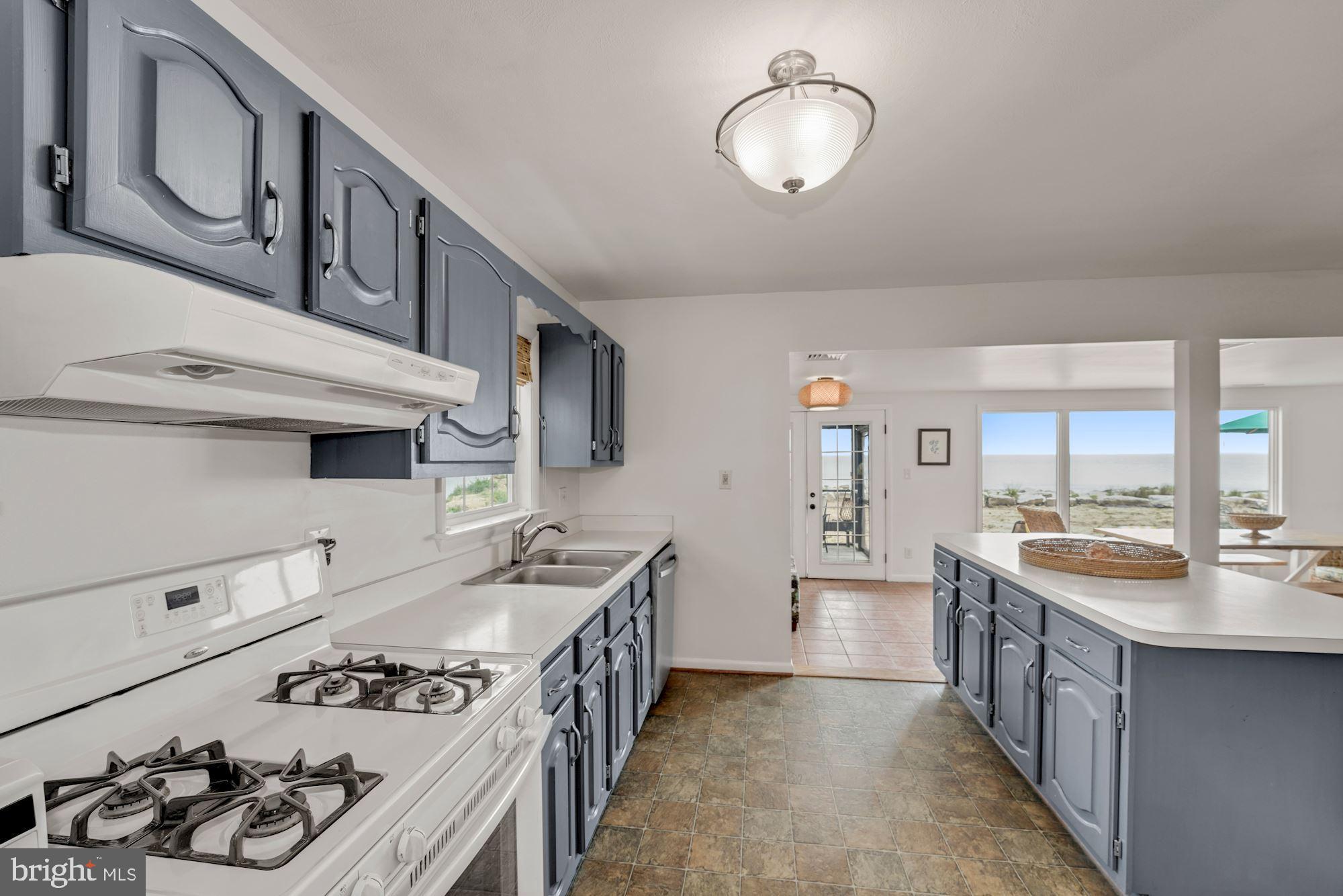 50741 Holly Point Road Dameron, MD 20628 - Photo 12 of 37 Kitchen