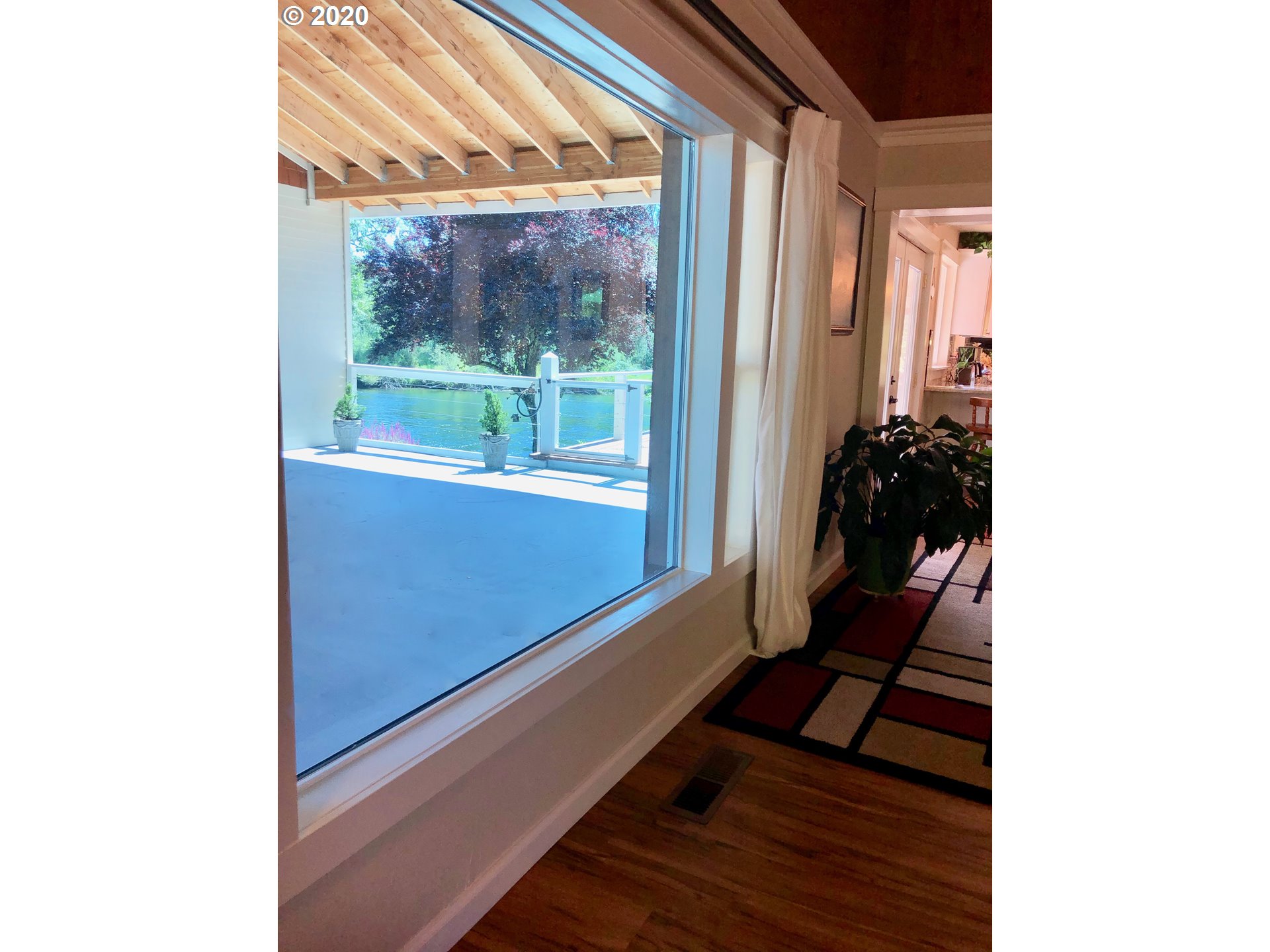 36716 Oak Point Road Springfield, OR 97478 - Photo 12 of 31