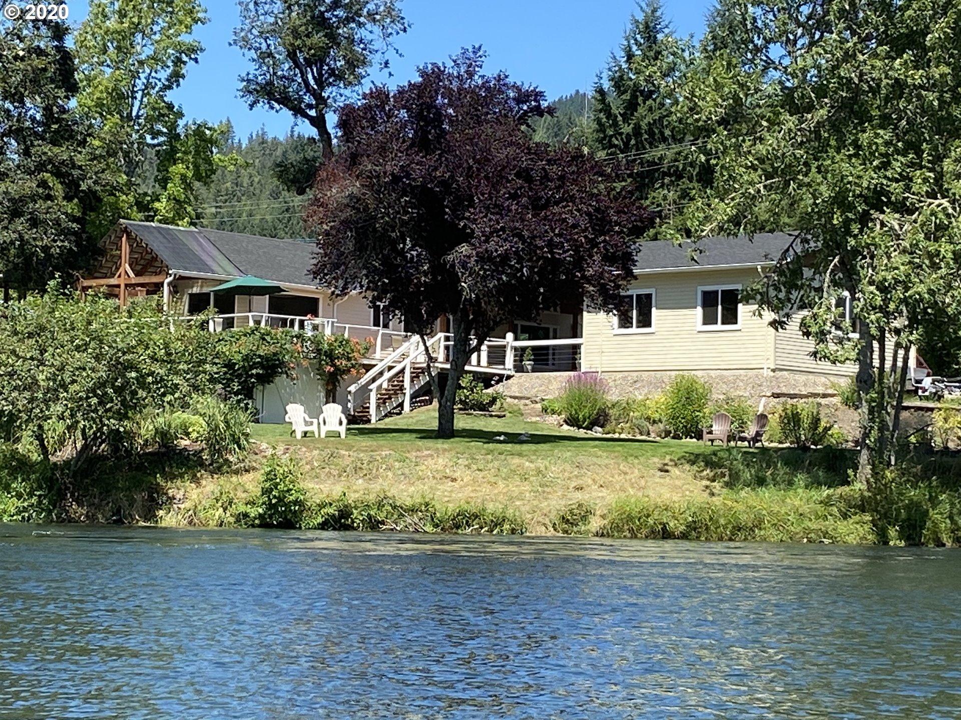 36716 Oak Point Road Springfield, OR 97478 - Photo 5 of 31
