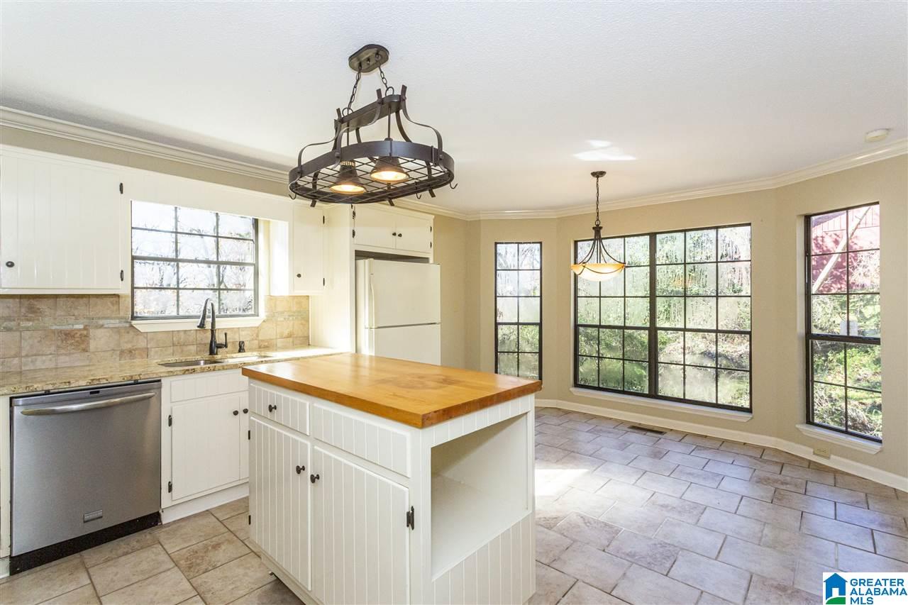 653 Ridge Top Circle Birmingham, AL 35206 - Photo 9 of 26