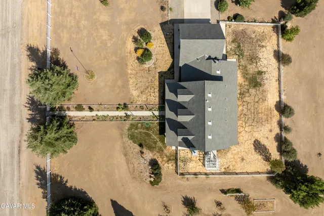 $689,000 | 27450 Harness Drive, Tehachapi, CA 93561