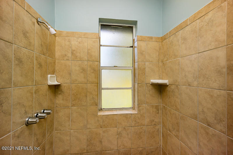 14359 Lyle Road Jacksonville, FL 32218 - Photo 14 of 21 Shower