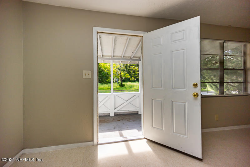 14359 Lyle Road Jacksonville, FL 32218 - Photo 6 of 21 Foyer