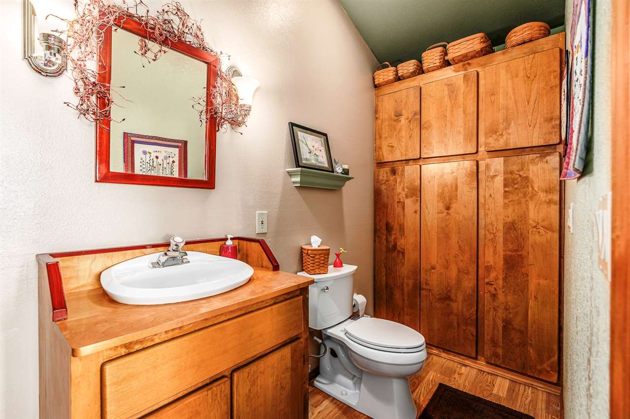 17064 Columbia View Road East Wilbur, WA 99185 - Photo 14 of 20 Gallery Image 14
