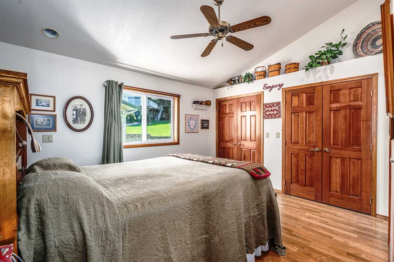 17064 Columbia View Road East Wilbur, WA 99185 - Photo 9 of 20 Gallery Image 9