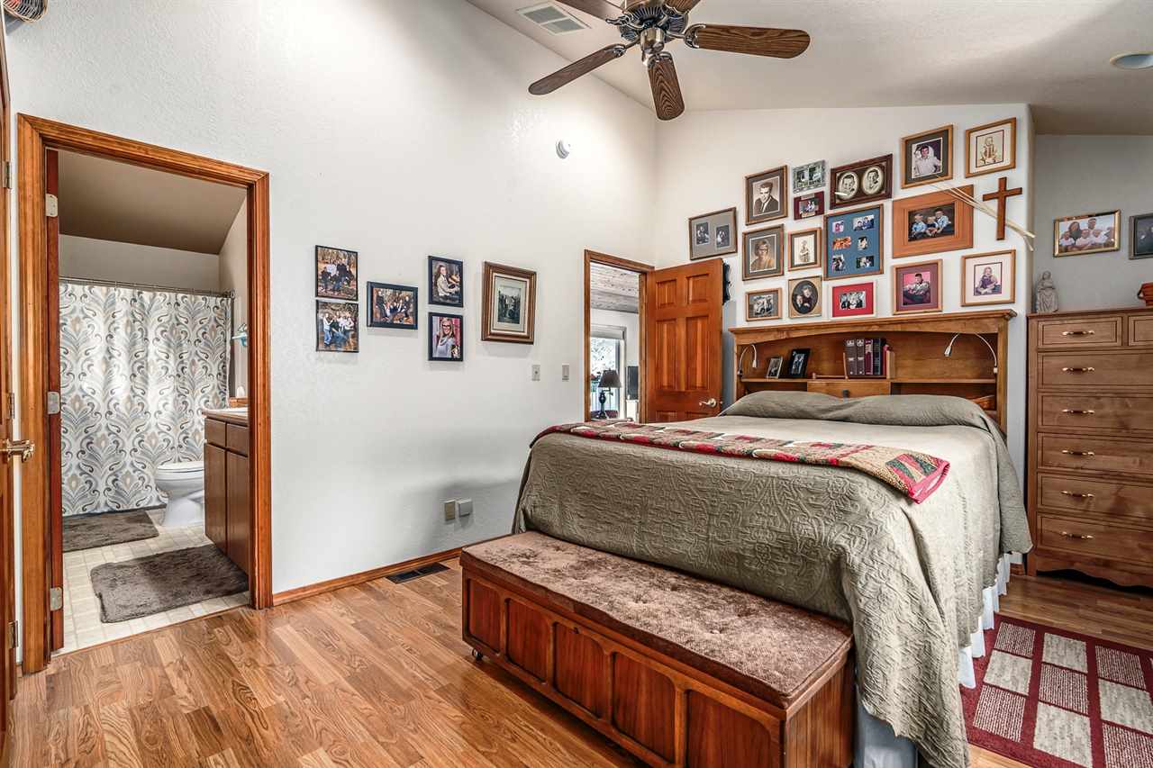 17064 Columbia View Road East Wilbur, WA 99185 - Photo 10 of 20 Gallery Image 10